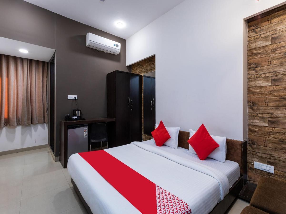 Oyo 72937 Hotel Tyagraj 阿格拉 外观 照片