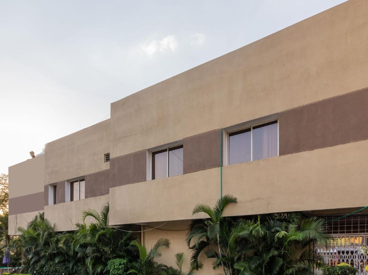 Oyo 72937 Hotel Tyagraj 阿格拉 外观 照片